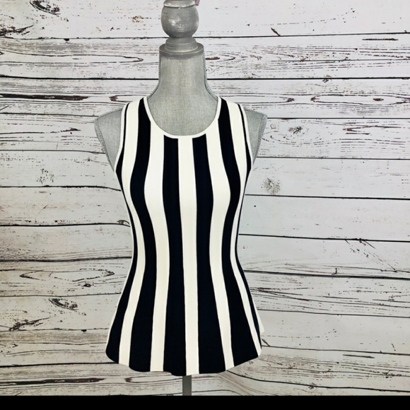 NWT Ann Taylor Knit Peplum Top - Picture 1 of 3
